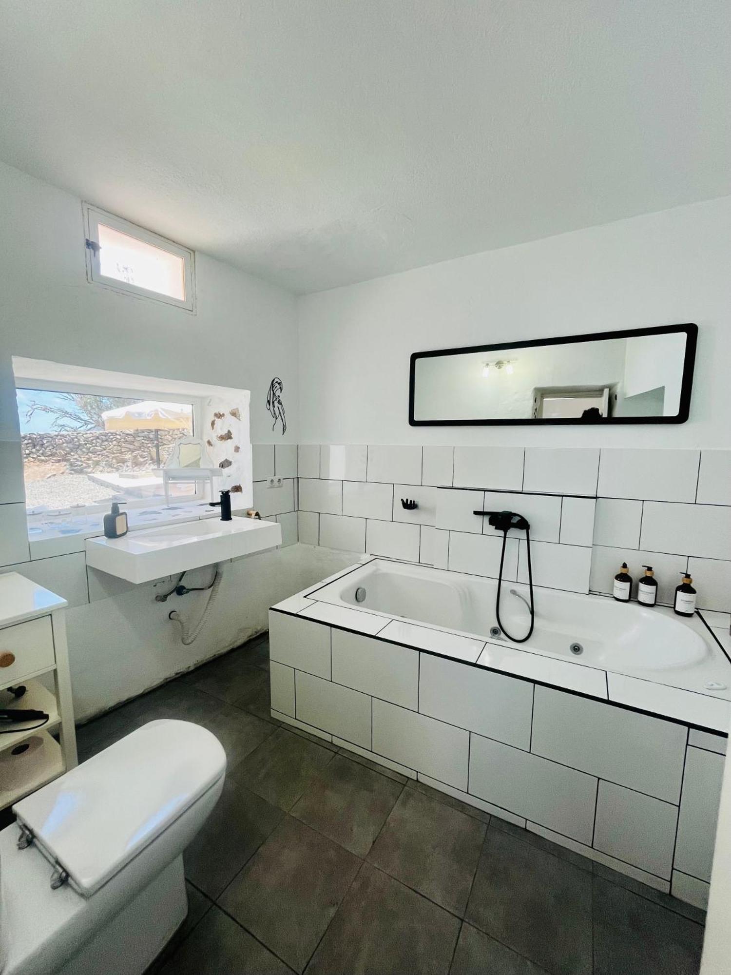 Villa Alegria Gran Canaria Piscina Climatizada Лас-Пальмас-де-Гран-Канария Экстерьер фото